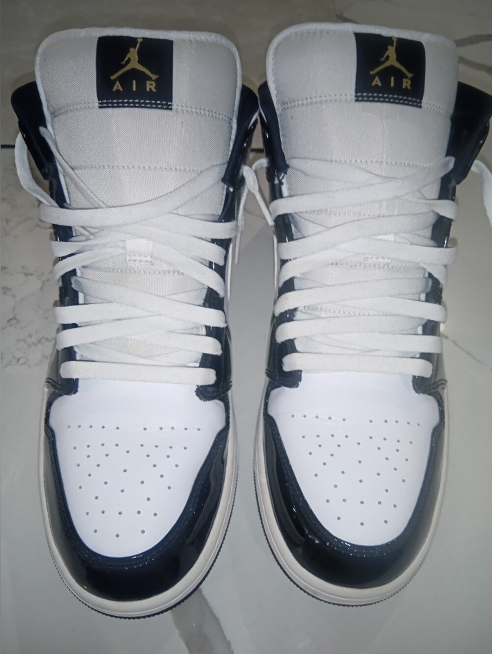 Nike Air Jordan Mid SE 1 - Picture 2 of 10